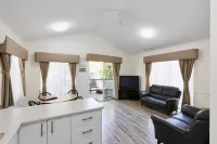 Big4 Breeze Holiday Parks - Busselton Hotels in West Busselton