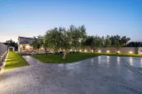 Eightyfour Living with Private Pool Hotels in Nerokoúros