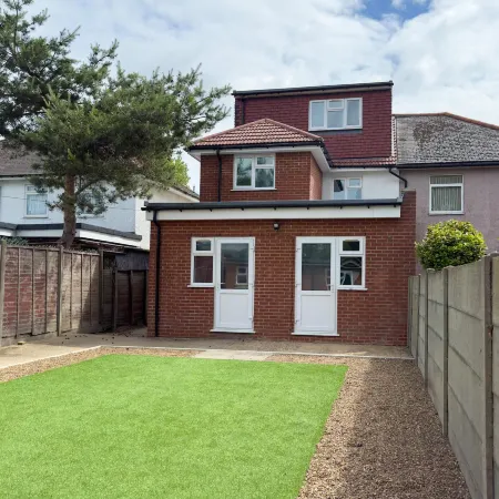 Heathrow Lodge B&B