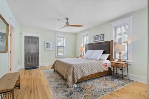 Luxury 2 Bedroom 1.5 Bath Town Home/ Walk to Elmwood/ Garage/ EV Charger/ AC