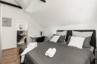 MOLA Apartments-Altstadt-Large roof terrace-Grill-Free parking-WLAN