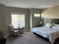 Pristine Townhome Near Sand Dunes with Ample Street Parking