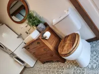 Uniquely Pambula- an inviting cottage with warmth & rustic charm *Pet-friendly