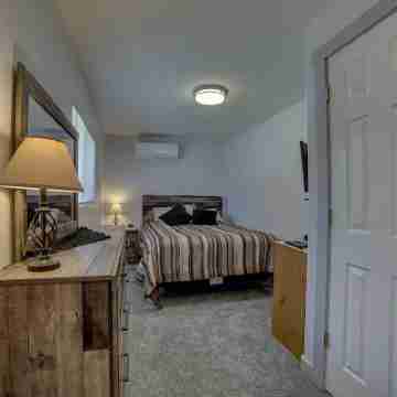 Cozy apartment in charming Moab Downtown with kitchen and great fruit backyard, Rooms