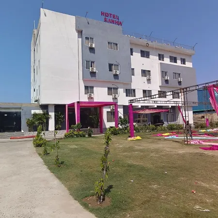 Kanha Hotel & Resort