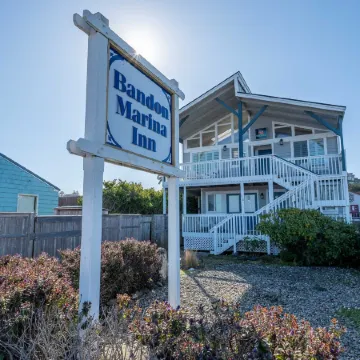 Bandon Marina Inn