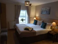 Crossways Inn Hotels in Highbridge