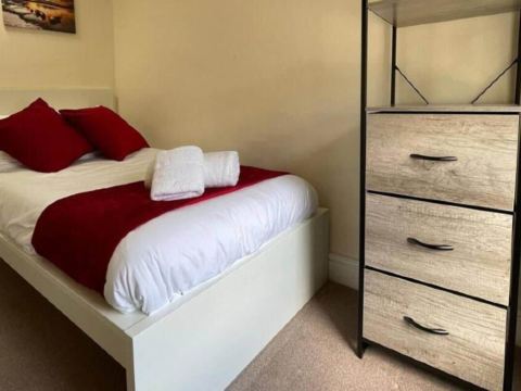 Charter House with Good Wifi