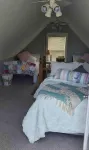 Adorable Gun Lake Cottage