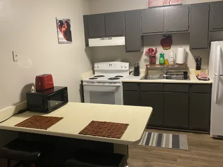 Robinhood Studio Apt. Отели рядом с достопримечательностью «Университет Алабама ин Хантсвилл»