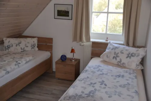 Captain's cabin: duplex apartment with sauna, whirlpool, fireplace, 2 televisions