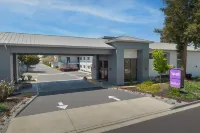 Spark by Hilton San Jose Airport - parking