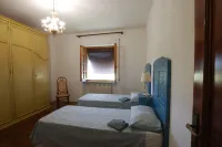 3 Bedroom Private vacation home in Botontano Hotels in Cingoli