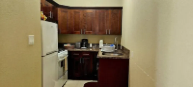 Casa de Bells 2 - Studio apartment with pool, gazebo, private entrance & parking