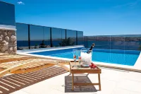 Apartments  Matea with Infinity Pool