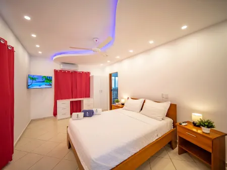 Plaza Achim 2Br Apt, Heart of Nightlife Area!