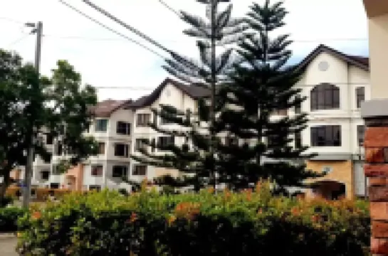 Charming Family Suite Near Popular Places