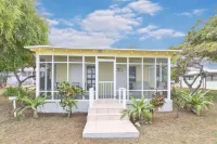 Buttercup Family Cottage beautiful beach, great snorkeling spot across the road