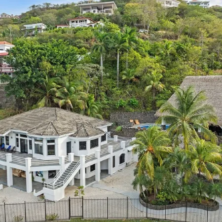 Villa Pura Vida - All Inclusive Options