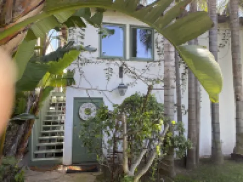 Santa Monica Paradise Palm Beach Retreat