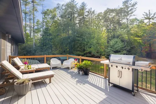 Stunning Custom Designer Home in the  Catskills! - balcony