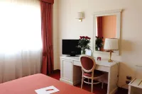 Semiramide Palace Hotel Hotels in Castellana Grotte