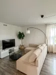 Zenora condo near the sea