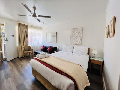1 BR apartmen at Glenelg Moseley