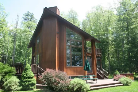 Lake Front Heated Floors Romantic Hot Tub Firepit Foosball Ski Screen Porch Boat Отели в г. Хайленд