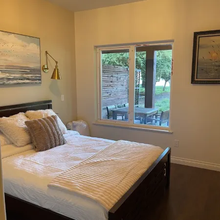 2 bedroom Oceanfront  - Billing spit