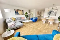 Luxury 2BR-1BA - 10min to NYC - Elevator Building