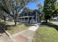 Central ICT.Z Hotels near Paul Laurence Dunbar Park