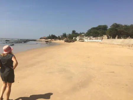 Villa Senegal Ngaparou50 m from the sea, 3 bedrooms, 3 bathrooms Отели в г. Ngaparou