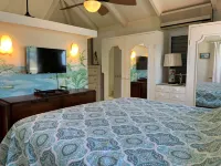 Sunshine & Happiness! 2 BR Home, pool & ocean view Hotels in Northcentral