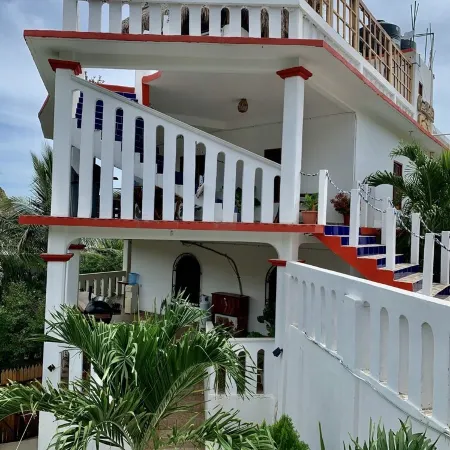 Casa El Delfin, 1st Floor - Main Level- Estacahuite