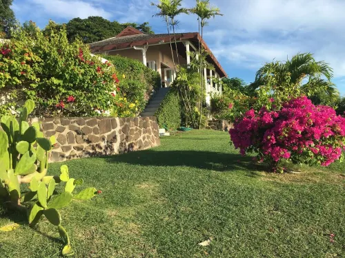 Villa Albatross Nest with Stunning Panoramic Sea View