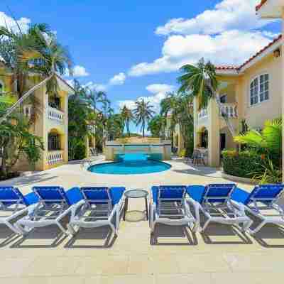 Ground Floor Unit, in Palm Beach Area Fitness & Recreational Facilities