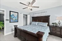 NEW! Stunning 5/3 Home/w Pool table & Seablue Pool