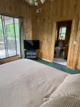 Hillside Haven - Amazing views with a hot tub!