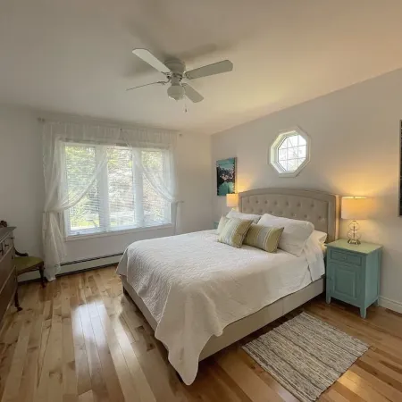 Beautiful House Located by a Golf Course and 5 Mins From National Park Beach
