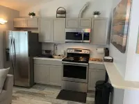Dream bathroom , full kitchen , private patio and lovely studio