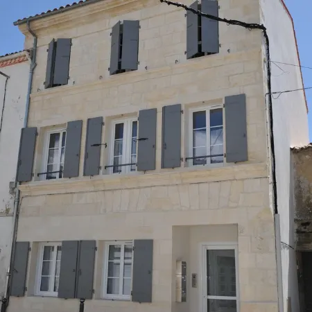 Charming furnished with jacuzzi