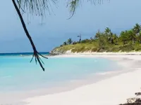 Ting'um  is the Spot to Stay on BANKS ROAD Hotel a North Palmetto Point