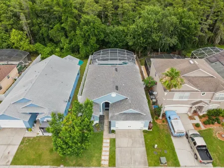 4 Bedrooms/2 Bathrooms AMAZING HOME! PRIVATE POOL!