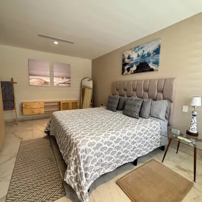 H&H Cozy Apartment (walking distance to Downtown)