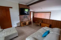 Beachside, Pet friendly, Paradise.