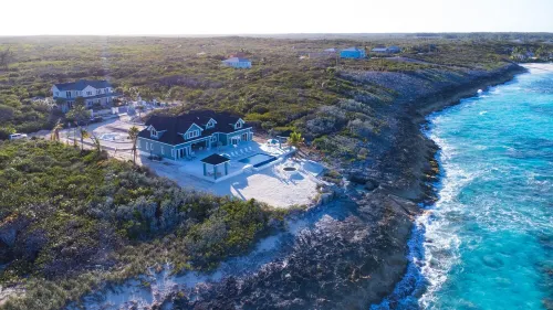 Luxury Private Oceanfront Villa w/ Infinity Pool - Sleeps 6- 12 people