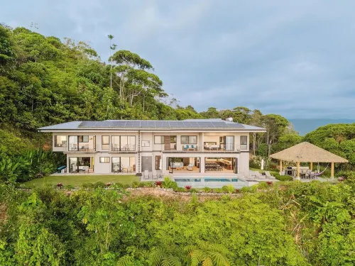 Casa Montaña - Majestic Ocean Views at Dominical Hills