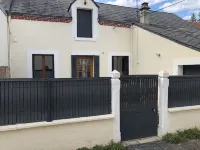 In the heart of the Sologne, single-storey apartment with patio