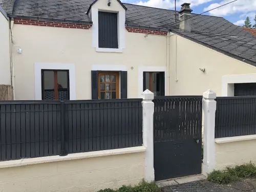 In the heart of the Sologne, single-storey apartment with patio Hotels in Romorantin-Lanthenay